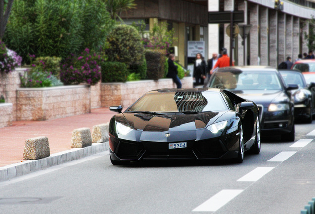 Lamborghini Aventador LP700-4