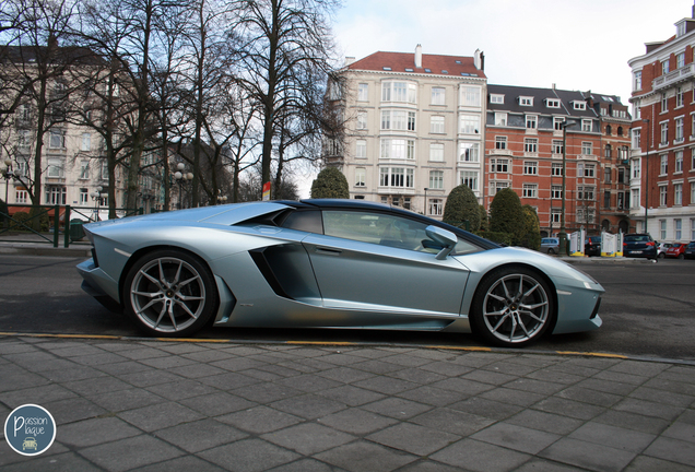 Lamborghini Aventador LP700-4 Roadster