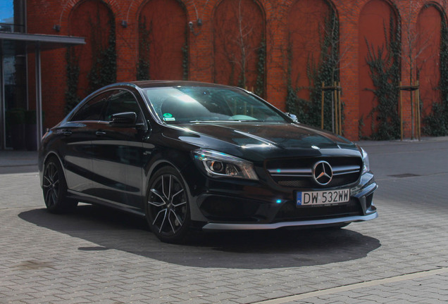 Mercedes-Benz CLA 45 AMG C117