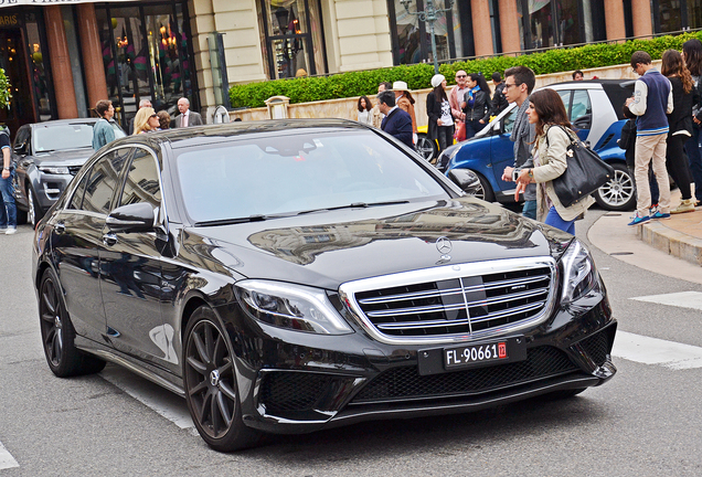 Mercedes-Benz S 65 AMG V222