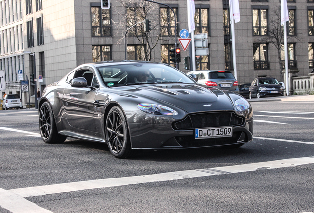 Aston Martin V12 Vantage S