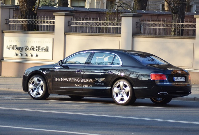 Bentley Flying Spur V8