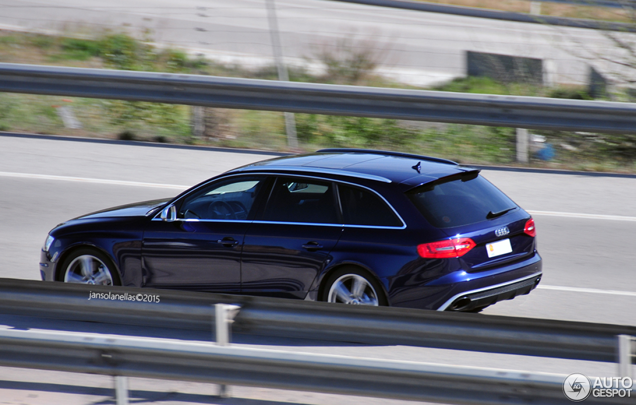 Audi RS4 Avant B8