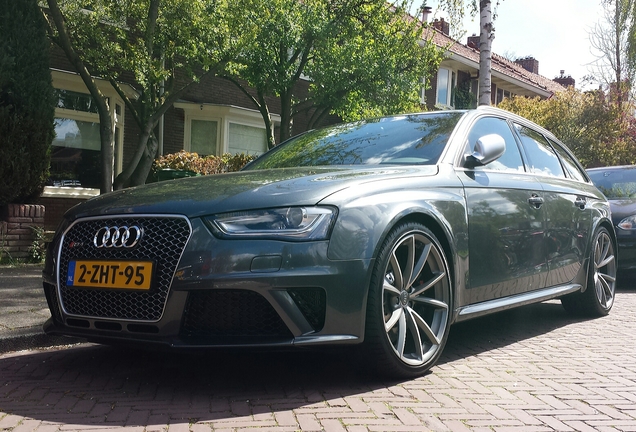 Audi RS4 Avant B8