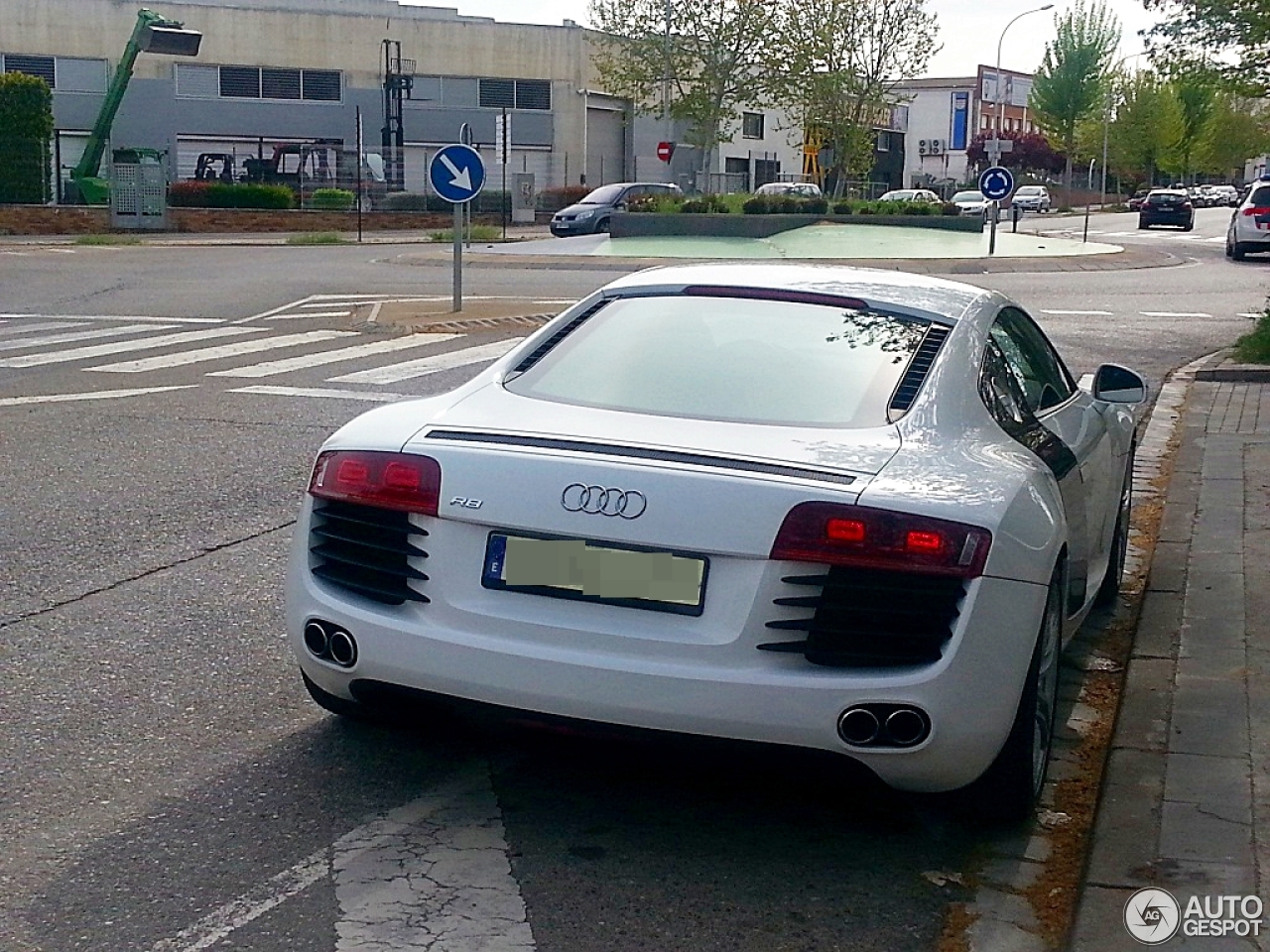 Audi R8