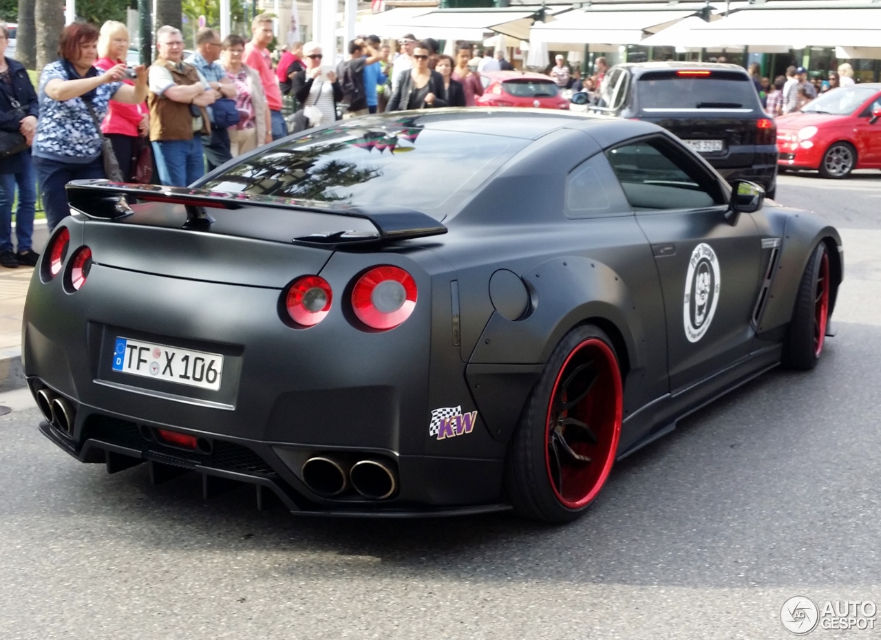 Nissan GT-R PD750 WB