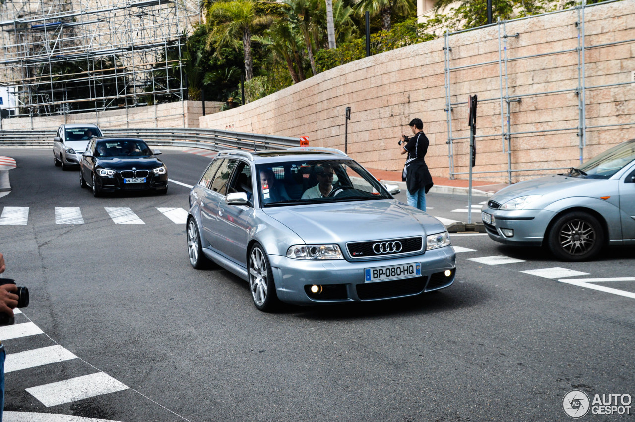 Audi RS4 Avant B5