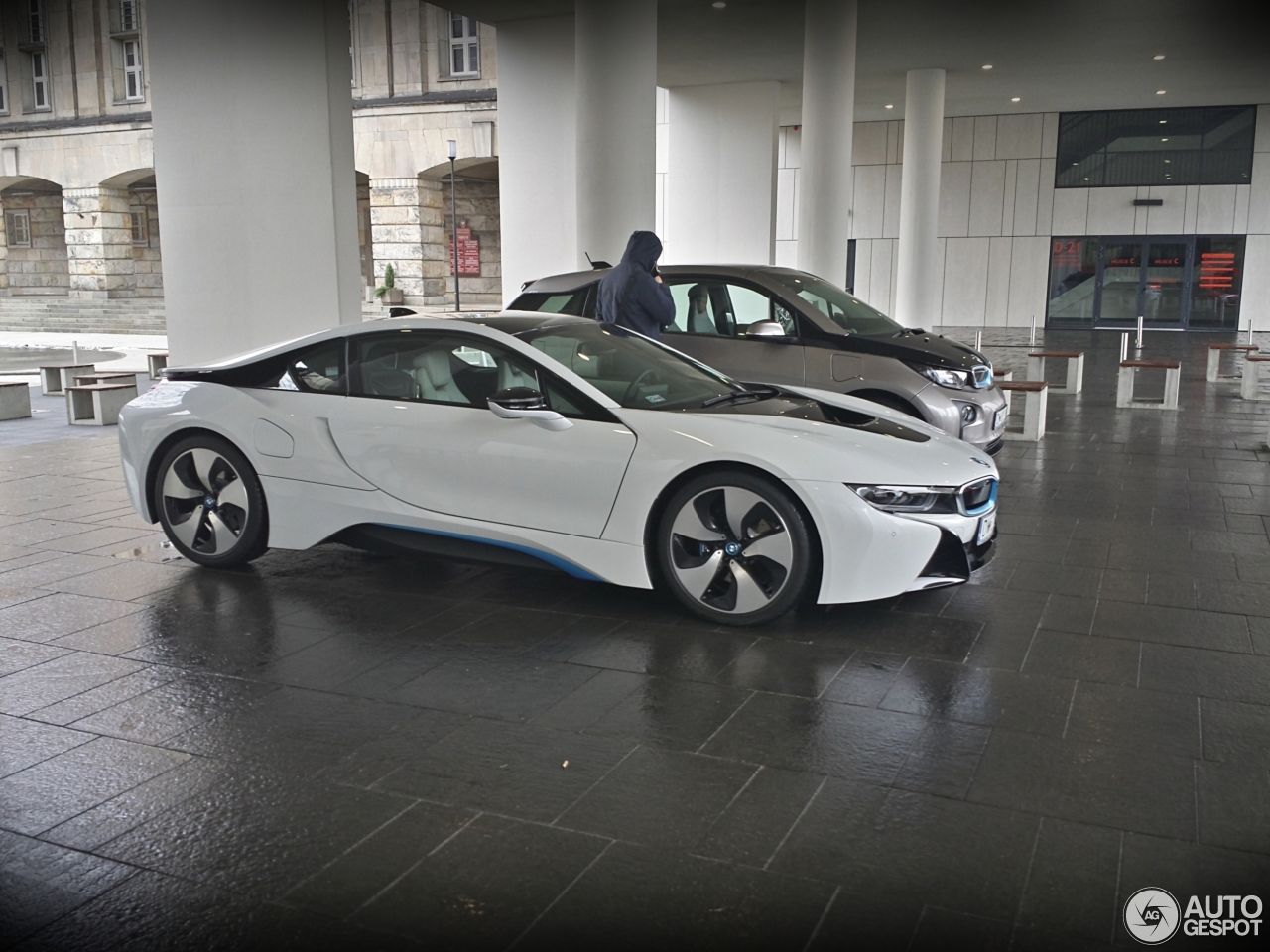 BMW i8