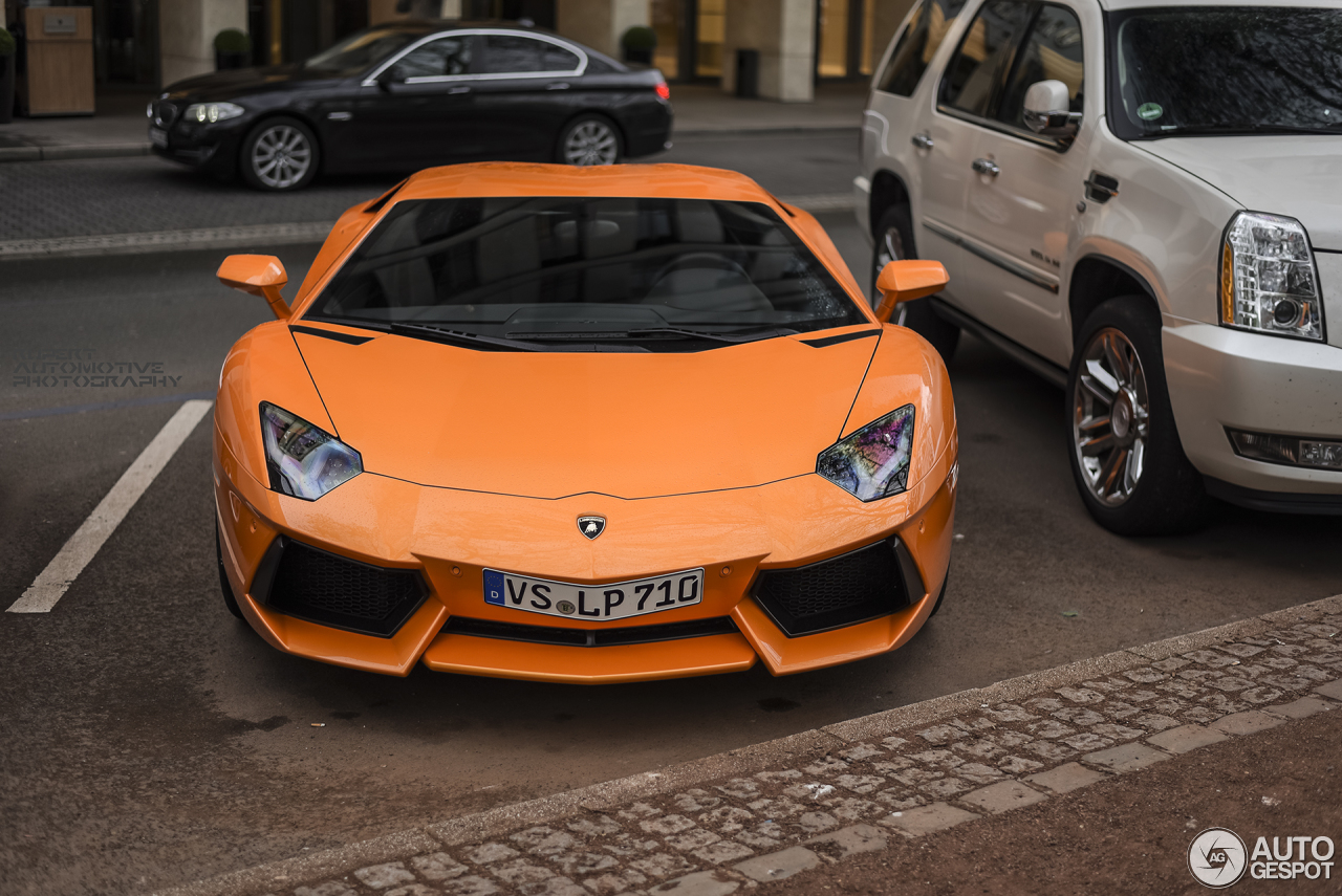 Lamborghini Aventador LP700-4