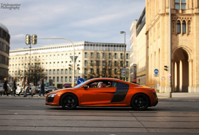 Audi R8 V10 Plus 2013