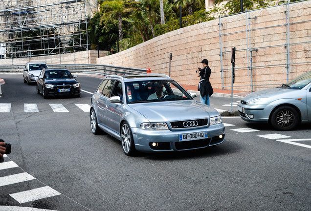 Audi RS4 Avant B5