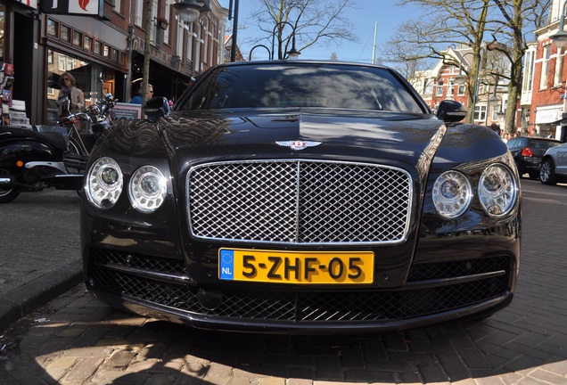 Bentley Flying Spur V8