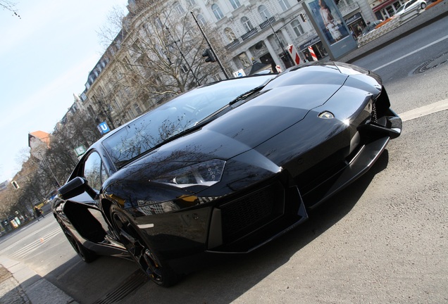 Lamborghini Aventador LP700-4