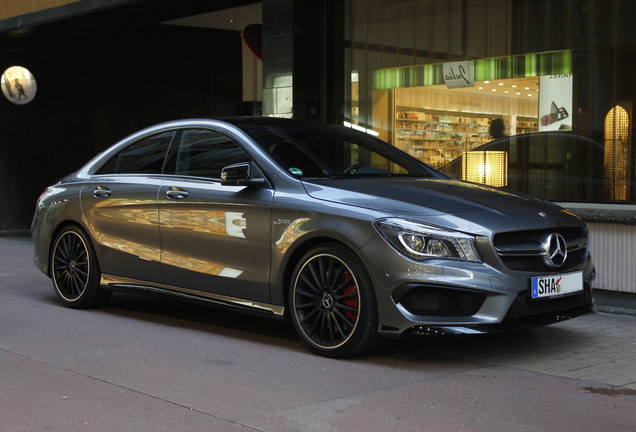 Mercedes-Benz CLA 45 AMG C117