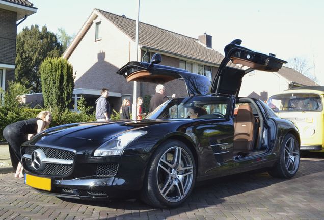 Mercedes-Benz SLS AMG