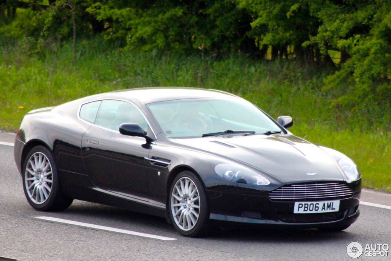 Aston Martin DB9