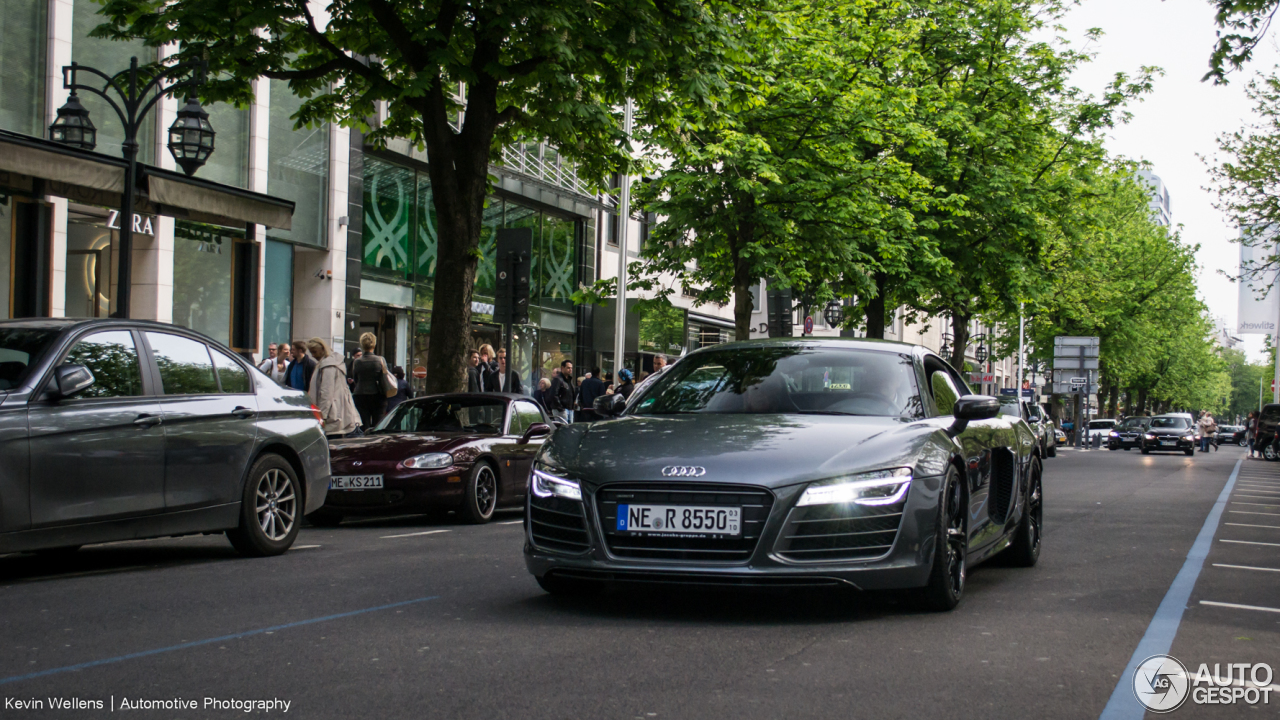 Audi R8 V10 Plus 2013