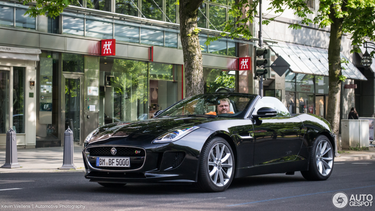 Jaguar F-TYPE S Convertible