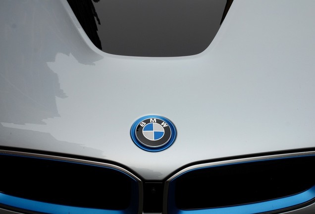 BMW i8