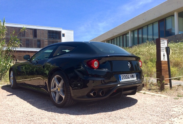 Ferrari FF