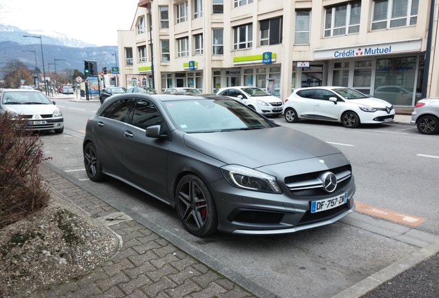 Mercedes-Benz A 45 AMG