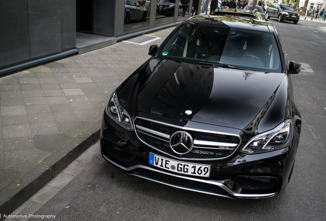 Mercedes-Benz E 63 AMG S W212