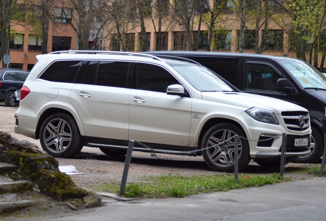 Mercedes-Benz GL 63 AMG X166