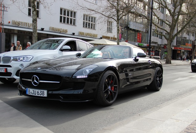 Mercedes-Benz SLS AMG GT Roadster Final Edition