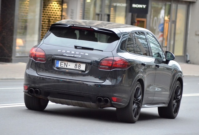 Porsche 958 Cayenne GTS