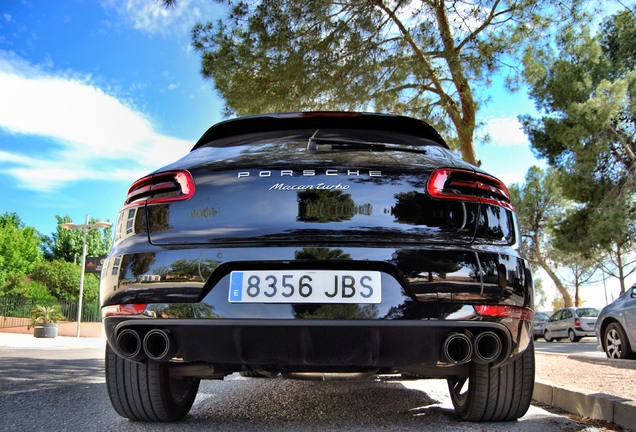 Porsche 95B Macan Turbo