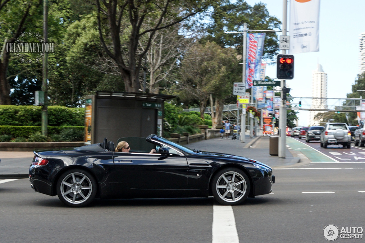 Aston Martin V8 Vantage Roadster