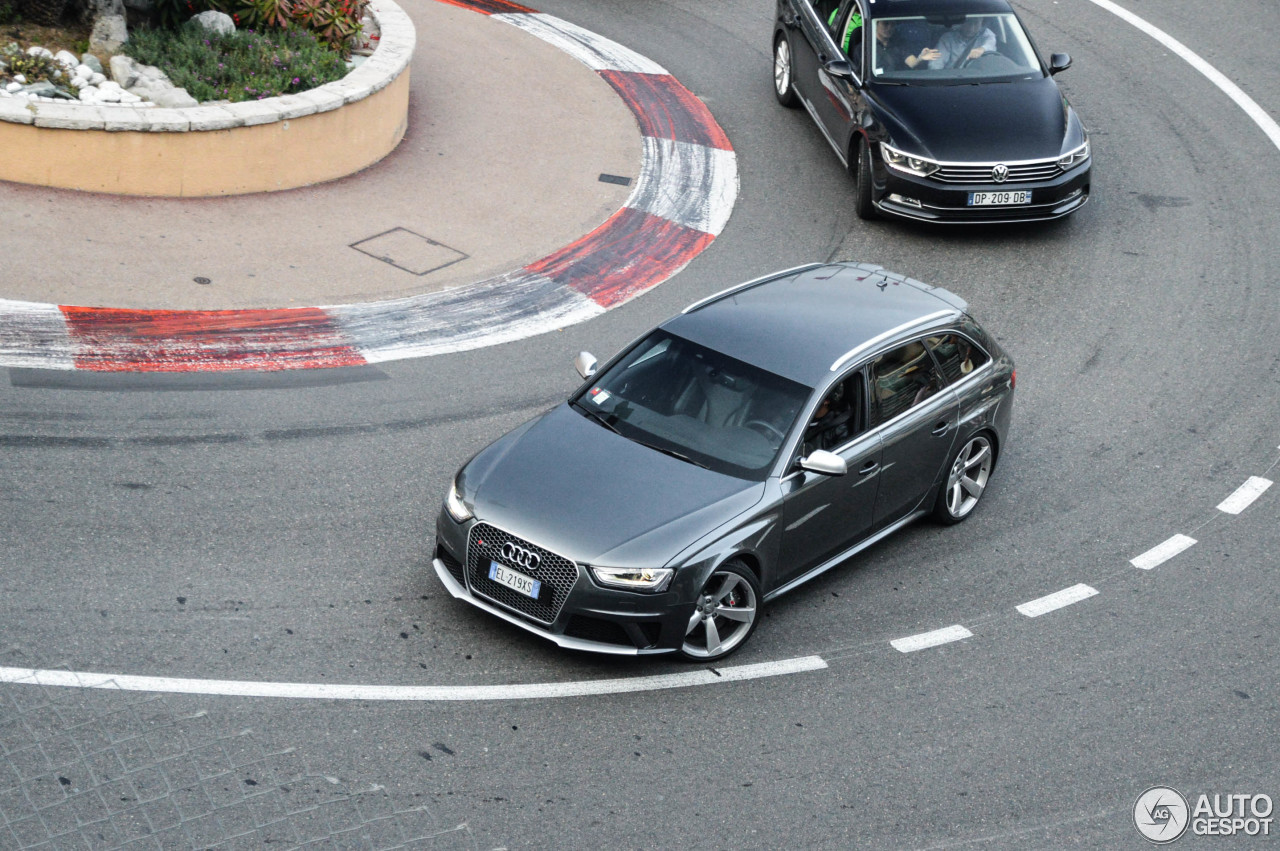 Audi RS4 Avant B8