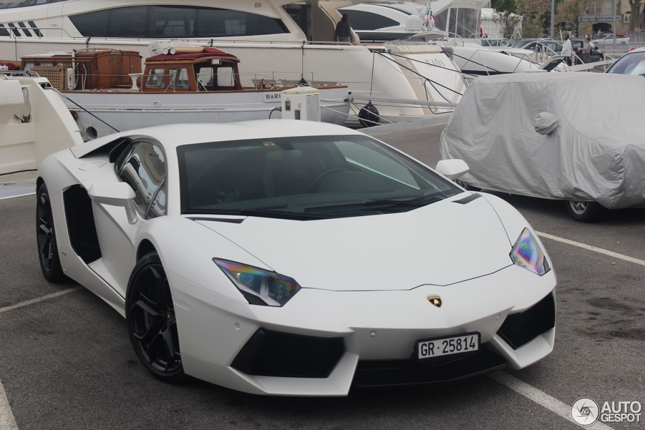 Lamborghini Aventador LP700-4