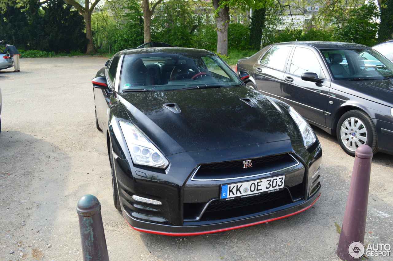 Nissan GT-R 2013