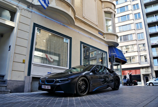 BMW i8