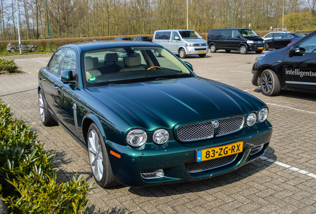 Jaguar XJR