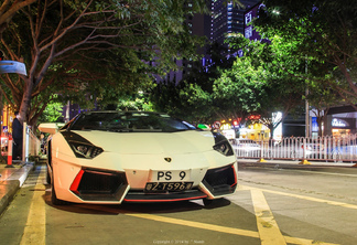 Lamborghini Aventador LP700-4