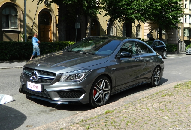 Mercedes-Benz CLA 45 AMG C117