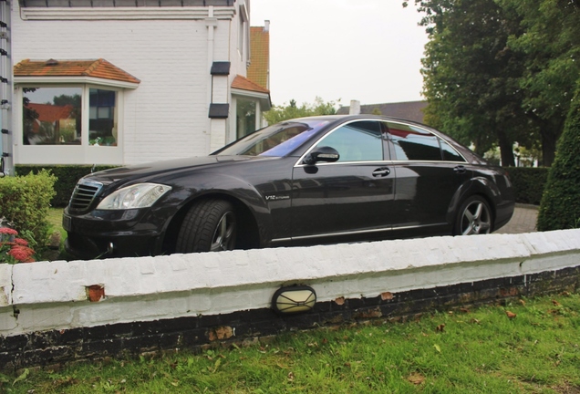 Mercedes-Benz S 65 AMG V221