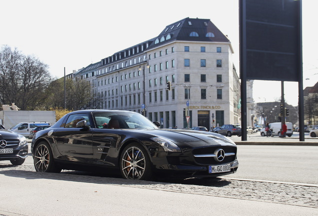 Mercedes-Benz SLS AMG