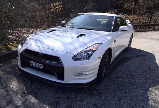 Nissan GT-R 2011