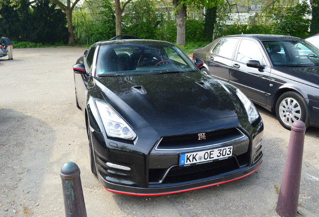 Nissan GT-R 2013