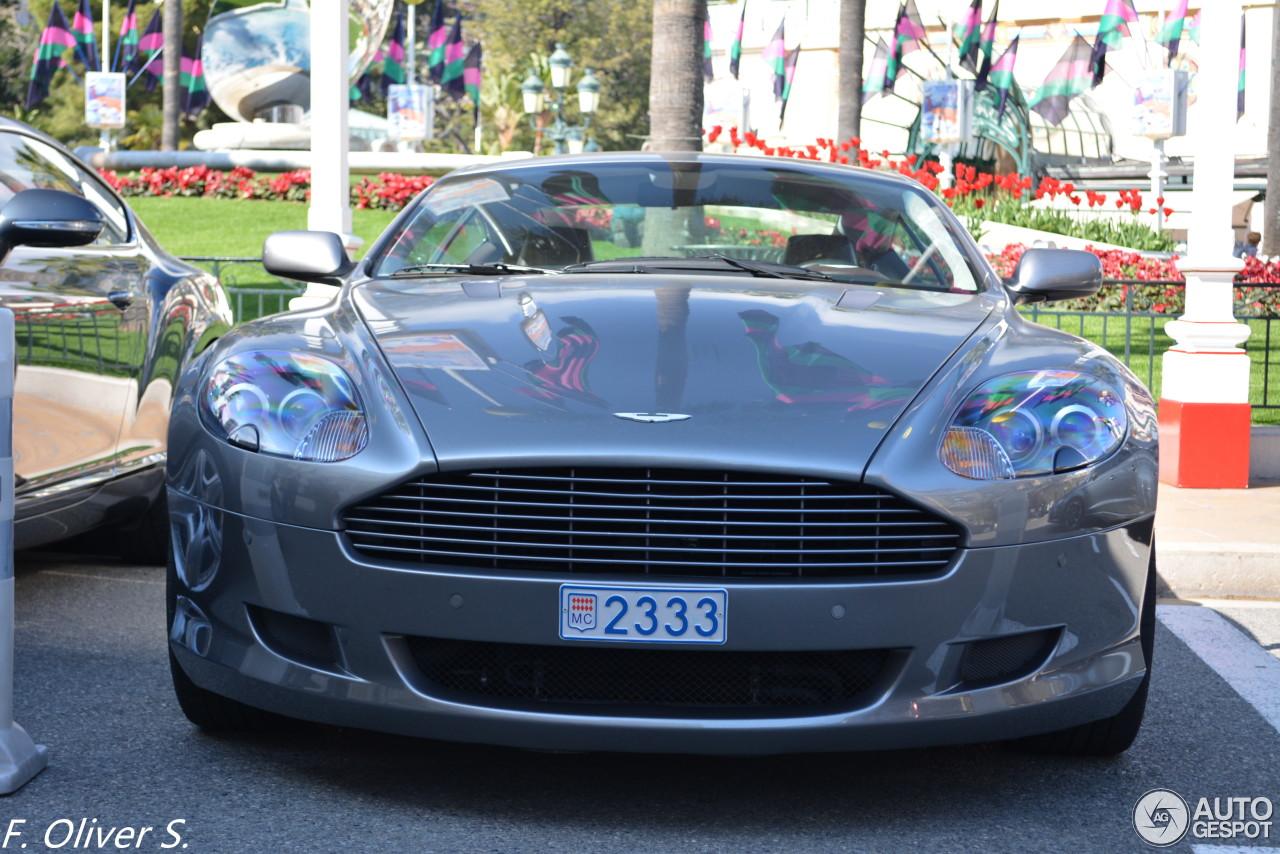 Aston Martin DB9