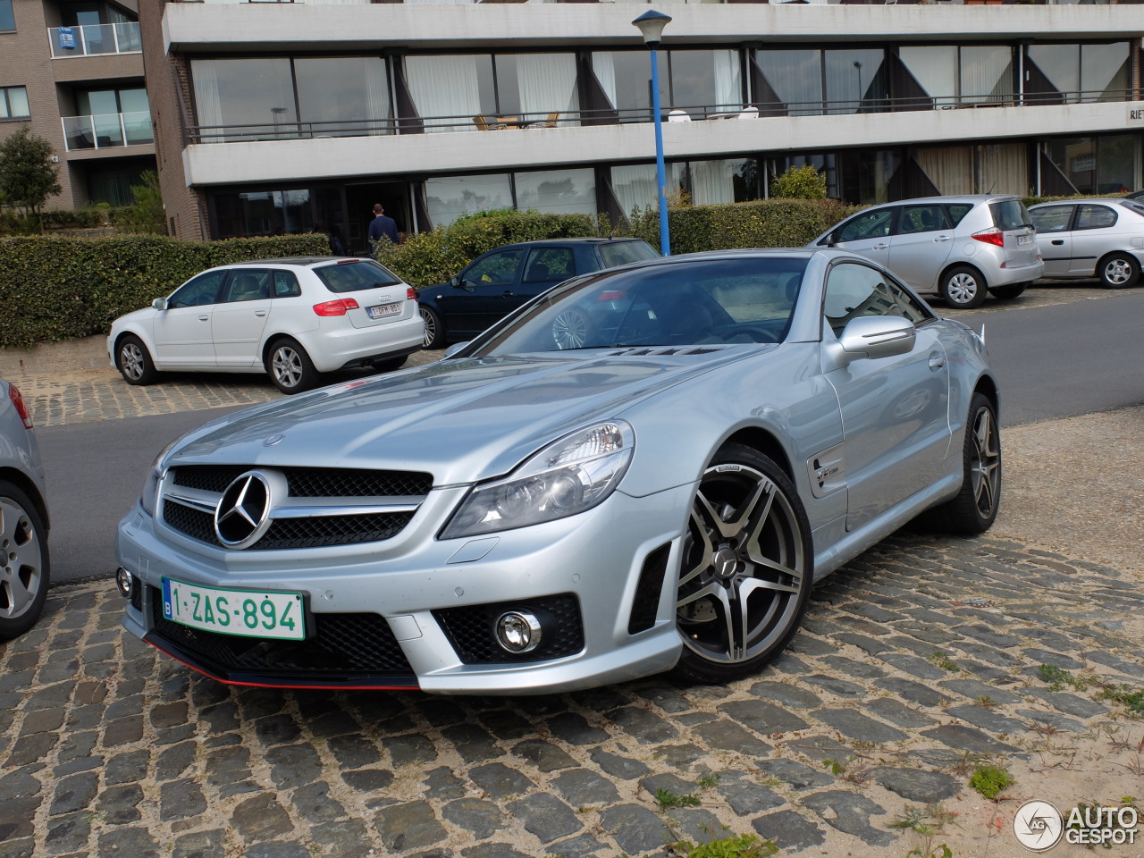 Mercedes-Benz SL 63 AMG