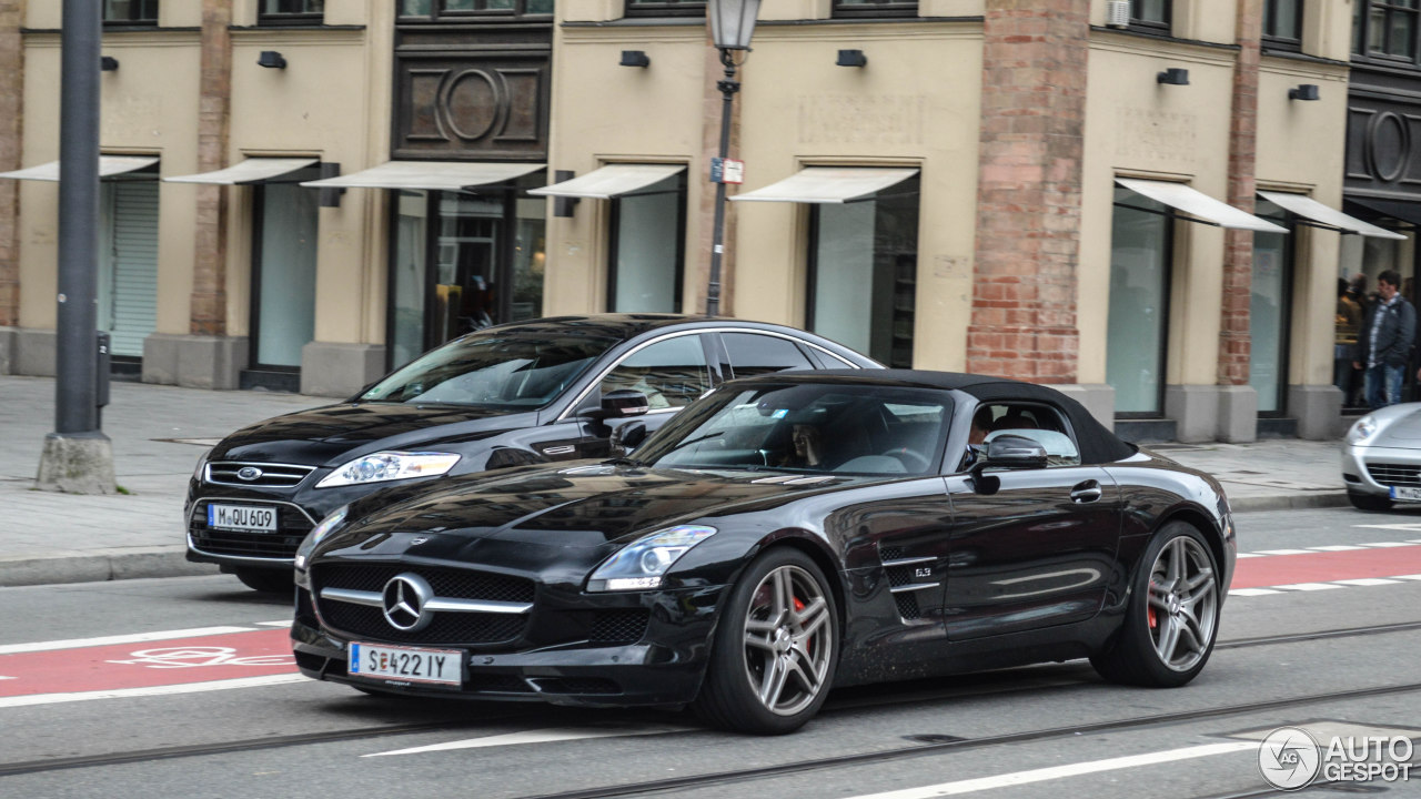 Mercedes-Benz SLS AMG Roadster