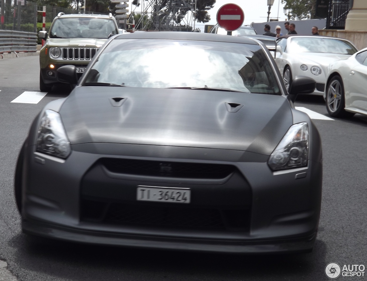 Nissan GT-R J-SPEC PERF