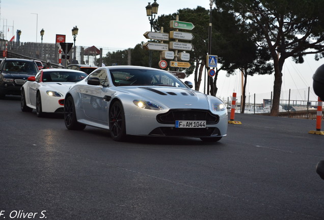 Aston Martin V12 Vantage S