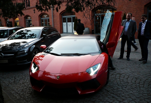 Lamborghini Aventador LP700-4