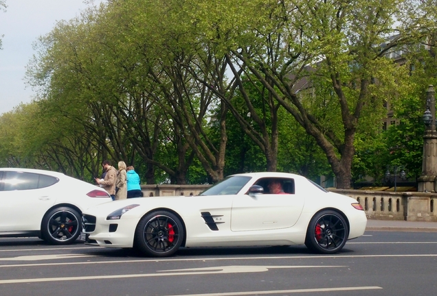 Mercedes-Benz SLS AMG GT