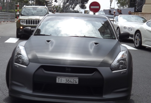 Nissan GT-R J-SPEC PERF